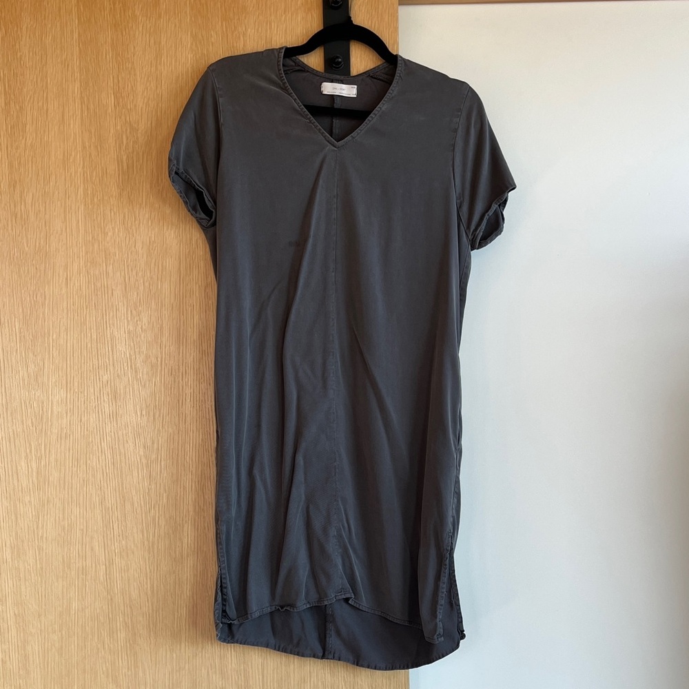 XS OAK + FORT Gray V-Neck Dress